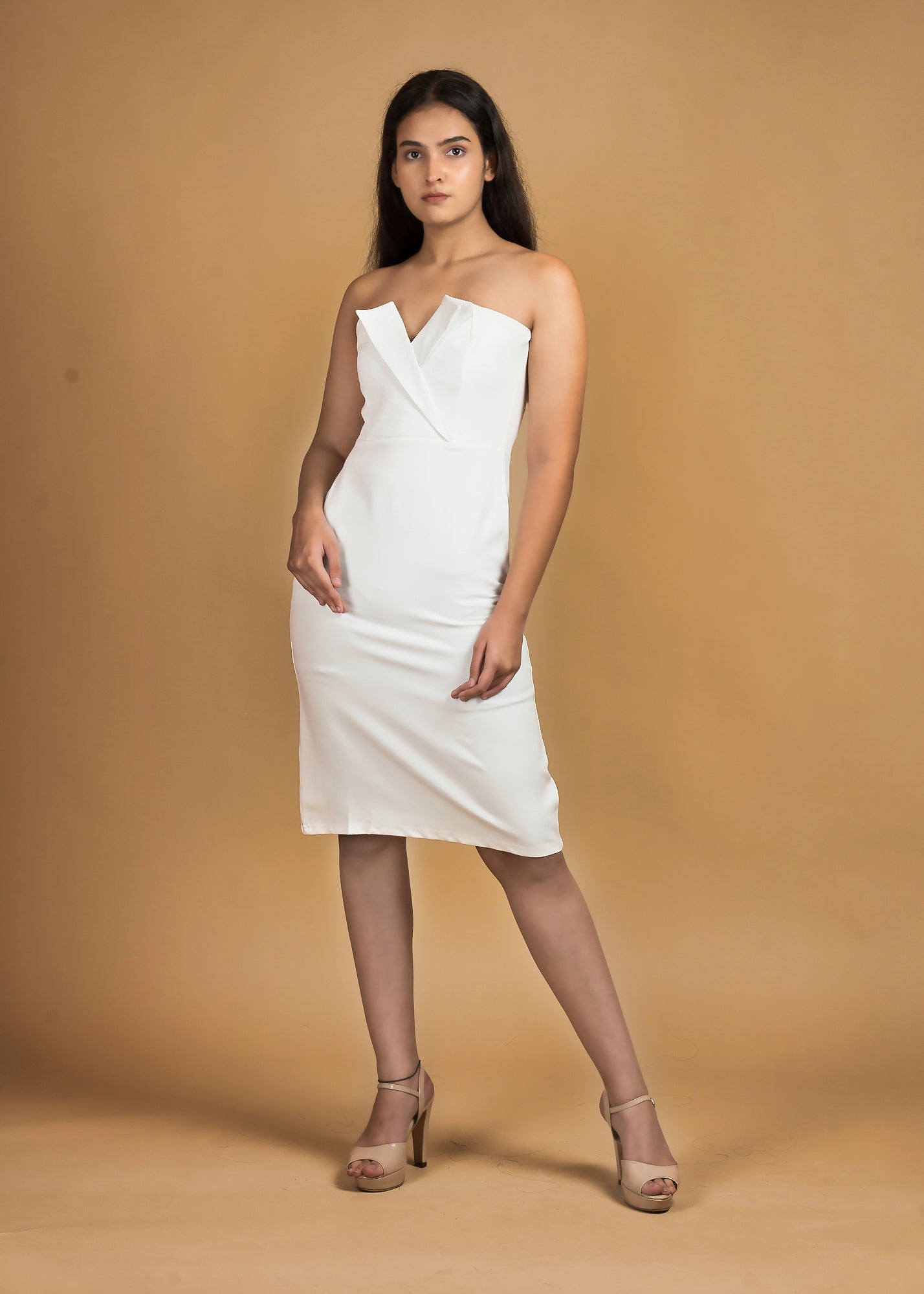 ELEGANCE MEETS STYLE PREMIUM CREPE BODYCON DRESS - Bulks