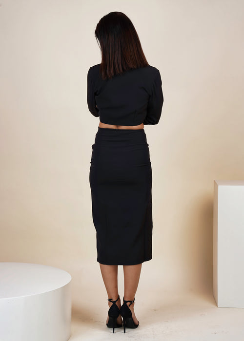 BLACK CROPPED BLAZER WITH SKIRT CO-ORD SET - Womenue